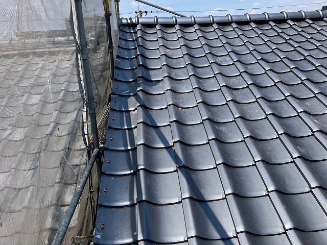 隣戸との細目を保護するネット